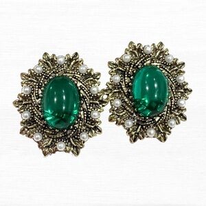 💚 Elegant Gold, Green & Pearl Earrings ✨